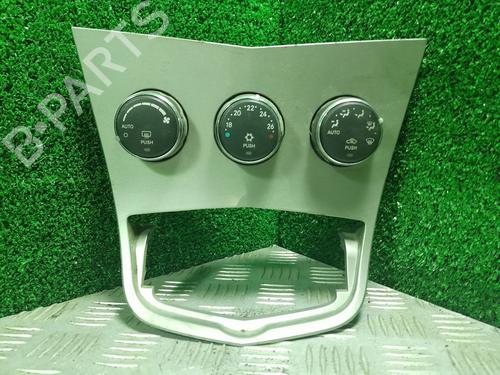 Used Climate control CHRYSLER SEBRING (JS) 2.0 CRD (140 hp) 22191626