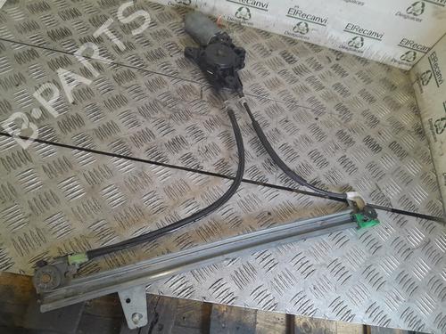 Vindusheismekanisme venstre foran PEUGEOT 306 Hatchback (7A, 7C, N3, N5) | BP19732401C22