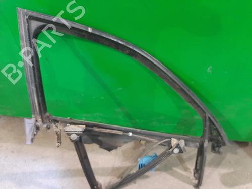 Lève-vitre avant droit AUDI A4 B7 (8EC) 2.0 TDI 16V (140 hp) 27610368
