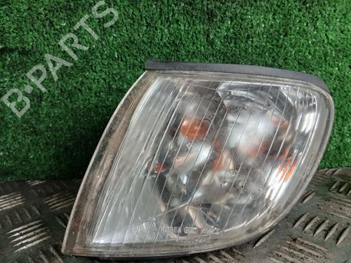 Used Left front indicator HYUNDAI H-1 Van (A1) [1997-2008]  31995568
