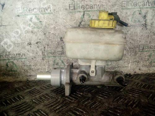 Used Brake master cylinder SEAT LEON (1M1) 1.6 16 V (105 hp) 5104390