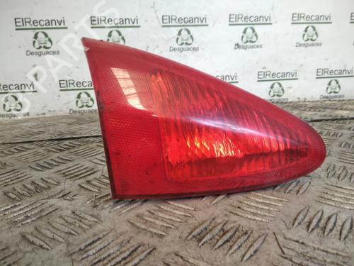 Used Left tailgate light ALFA ROMEO 147 (937_) 1.6 16V T.SPARK (937.AXA1A, 937.AXB1A, 937.BXB1A) (120 hp) 18703758