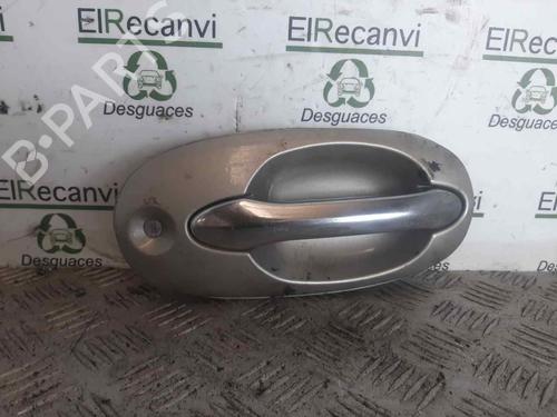 Used Front right exterior door handle KIA CARNIVAL I (UP, FL) [1998-2001]  13397756