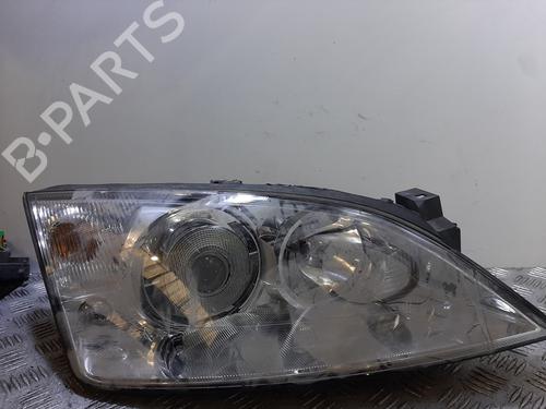 Used Right headlight FORD MONDEO III (B5Y) 2.0 TDCi (130 hp) 31014918