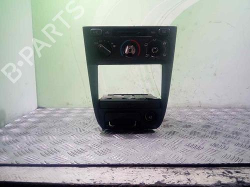 Used Climate control TOYOTA COROLLA (_E11_) 1.4 16V (ZZE111_, ZZE111R) (97 hp) 9621898