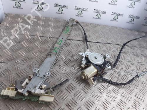 Lève-vitre avant droit NISSAN X-TRAIL I (T30) 2.2 DCi (114 hp) 5973893