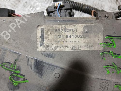 Right headlight SEAT LEON (1M1) | BP31621565C29