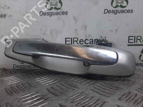 Used Front left exterior door handle SUZUKI GRAND VITARA I (FT, HT) 2.0 TD 4x4 (SQ 420D) (86 hp) 10930303