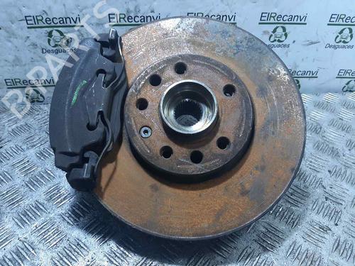 Used Left front steering knuckle OPEL VECTRA C (Z02) [2002-2009]  15820036