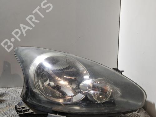 Used Right headlight TOYOTA AYGO (_B1_) 1.0 (KGB10_, KGB10R) (68 hp) 30701086
