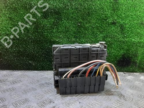 Used Fuse box PEUGEOT 206 Hatchback (2A/C) 2.0 HDI 90 (90 hp) 28424111