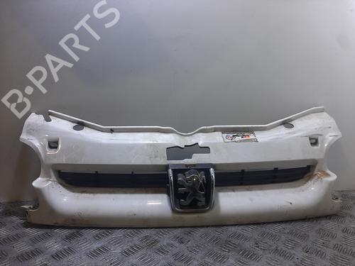 Used Grille PEUGEOT PARTNER Box Body/MPV (5_, G_) [1996-2026]  31613738