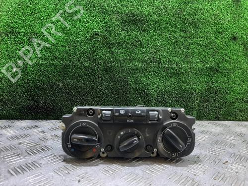 climate-control-vw-touran-1t1-1t2-2003-2004-2005-2006-2007-2008-2009-2010-2011-27474398 main image