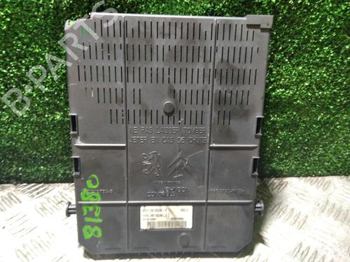 Boîte à Fusibles CITROËN C8 (EA_, EB_) 2.0 HDi (107 hp) 25032433