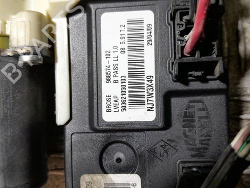 Used Front right window mechanism RENAULT LAGUNA III (BT0/1) 2.0 dCi (BT01, BT08, BT09, BT0E, BT0K, BT12, BT1C, BT1D,... (150 hp) 29353972