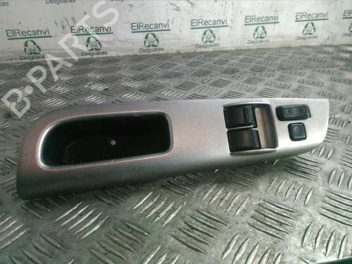 Used Left front window switch TOYOTA COROLLA (_E12_) 1.6 VVT-i (ZZE121_, ZZE121R) (110 hp) 5221334