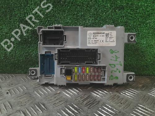 Used Fuse box Fuse box FIAT DOBLO Platform/Chassis (263_) 1.3 D Multijet (263HXU1A, 263YXU1A, 263HYB1A, 263YYB1A) (95 hp) 40262213 40262213