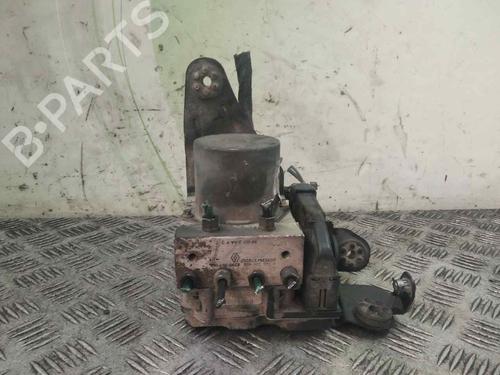 Used ABS pump RENAULT SCÉNIC II (JM0/1_) [2003-2010]  18299461
