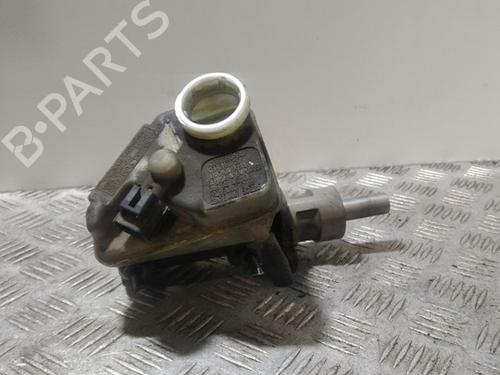Used Brake master cylinder JAGUAR X-TYPE I (X400) 2.0 D (130 hp) 30061665