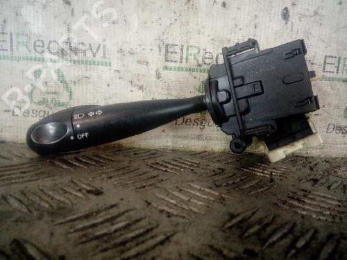 Used Headlight switch TOYOTA YARIS (_P1_) 1.0 (SCP10_, SCP10R) (68 hp) 4584252