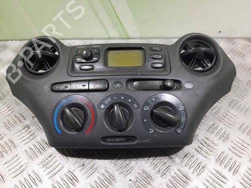 Airco bedieningspaneel TOYOTA YARIS (_P1_) 1.0 (SCP10_, SCP10R) (68 hp) 6935475