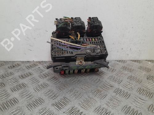 Used Fuse box Fuse box CITROËN C4 I (LC_) [2004-2014] 35783748 35783748