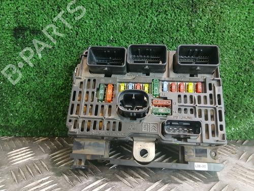 Used Fuse box Fuse box CITROËN C4 Coupe (LA_) 1.6 16V (109 hp) 34099364 34099364