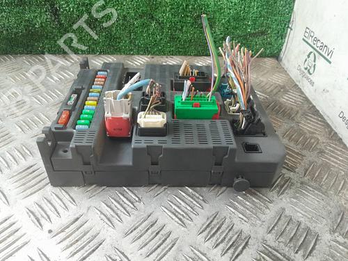 Used Fuse box Fuse box 38870973 38870973