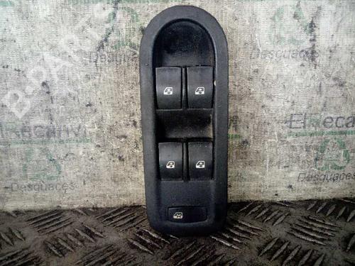 Venstre fortil elrude kontakt RENAULT MEGANE II Estate (KM0/1_) 1.5 dCi (KM02, KM13) (101 hp) 10197076