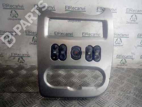 Used Warning switch DACIA LOGAN (LS_) 1.2 16V (LS1N, LS02, BS02) (75 hp) 5130481