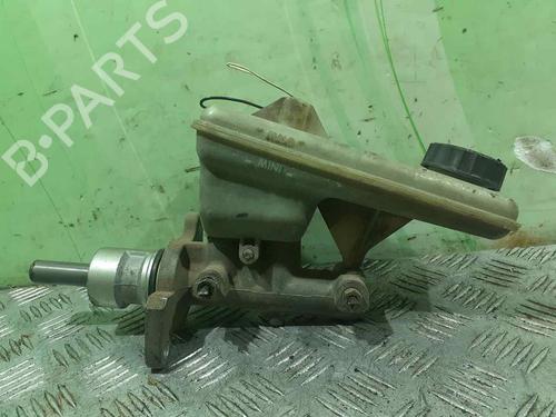 Used Brake master cylinder RENAULT TRAFIC II Van (FL) [2001-2025]  11854535