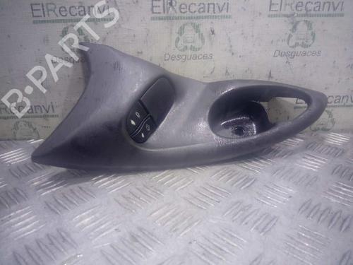 Fensterheberschalter links vorne für FORD FOCUS I (DAW, DBW) 1.8 Turbo DI / TDDi (90 hp) 4632249