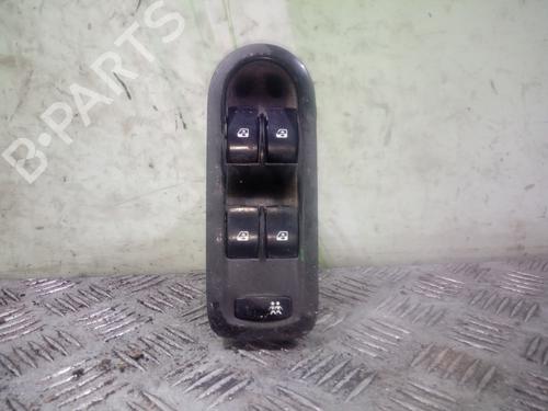Used Left front window switch RENAULT SCÉNIC II (JM0/1_) [2003-2010]  10000440