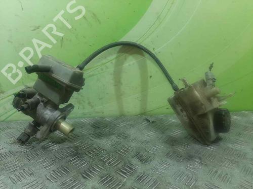 Used Brake master cylinder RENAULT ESPACE IV (JK0/1_) 2.0 (JK09) (136 hp) 12569475