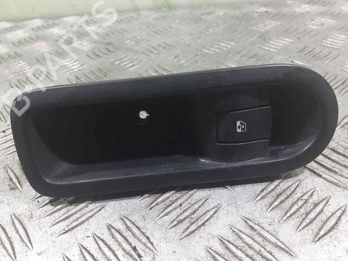 Raamschakelaar links achter RENAULT MEGANE II (BM0/1_, CM0/1_) 1.5 dCi (BM0F, BM0T, BM2B, CM0F, CM0T) (82 hp) 7004477