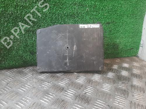 Used Fuse box Fuse box 36870706 36870706