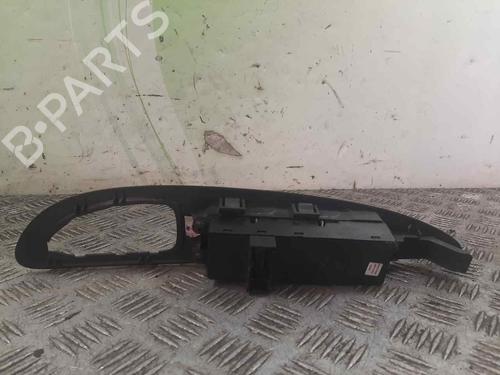 Left front window switch NISSAN PRIMERA Hatchback (P12) | BP17464355I27