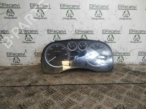 Used Instrument cluster PEUGEOT 307 (3A/C) [2000-2012]  17983302