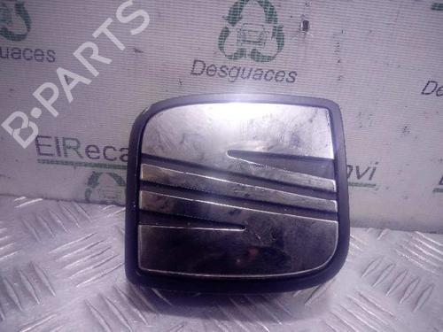 Poignée de hayon SEAT LEON (1M1) 1.8 20V (125 hp) 4546428