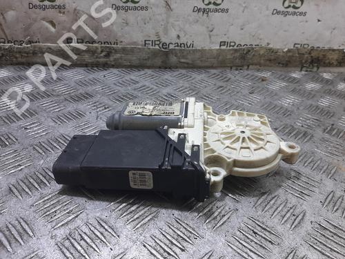 Rudehejsemotor forskærm venstre SEAT LEON (1M1) 1.6 16 V (105 hp) 28817690