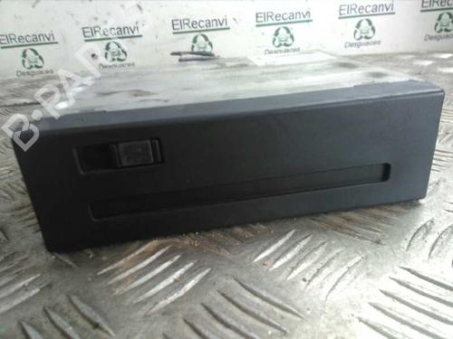 radio-toyota-prius-_w3_-8684147051-2008-2009-2010-2011-2012-2013-2014-2015-2016-4739418 main image