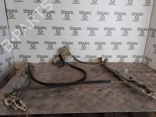 Vindusheismekanisme høyre foran RENAULT MEGANE II (BM0/1_, CM0/1_) 1.5 dCi (BM0F, BM0T, BM2B, CM0F, CM0T) (82 hp) 13255783