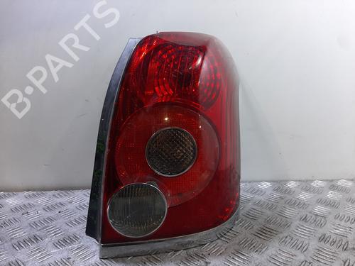 Feu arrière droit TOYOTA AVENSIS (_T25_) 1.8 VVT-i (ZZT251_, ZZT251R) (129 hp) 31335255