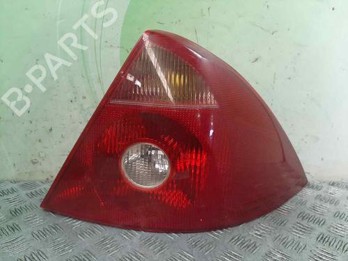 Høyre baklys FORD MONDEO III (B5Y) 2.0 16V (146 hp) 19343131