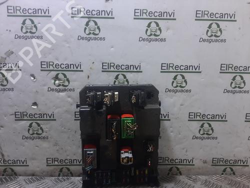 Used Fuse box PEUGEOT 307 Break (3E) [2002-2009]  18021742