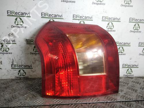 Venstre baglygte TOYOTA COROLLA (_E12_) 2.0 D-4D (CDE120R, CDE120L_) (116 hp) 17576792