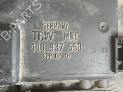 Fuse box SEAT LEON (1M1) | BP32083710E1 - Image 3