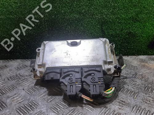 Used Engine control unit (ECU) CITROËN SAXO (S0, S1) 1.5 D (57 hp) 27818615