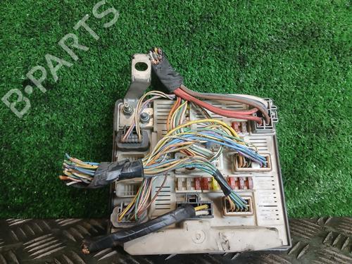 Used Fuse box RENAULT MEGANE II (BM0/1_, CM0/1_) 1.5 dCi (BM02, BM13, BM2A, CM02, CM13) (101 hp) 32018400