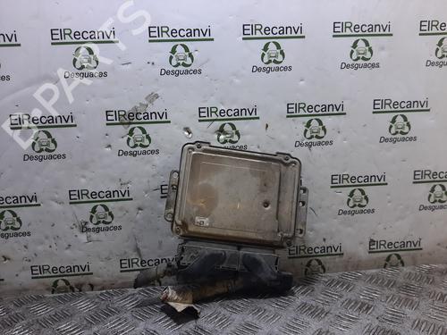 Used Engine control unit (ECU) OPEL ZAFIRA / ZAFIRA FAMILY B (A05) [2005-2019]  17753157